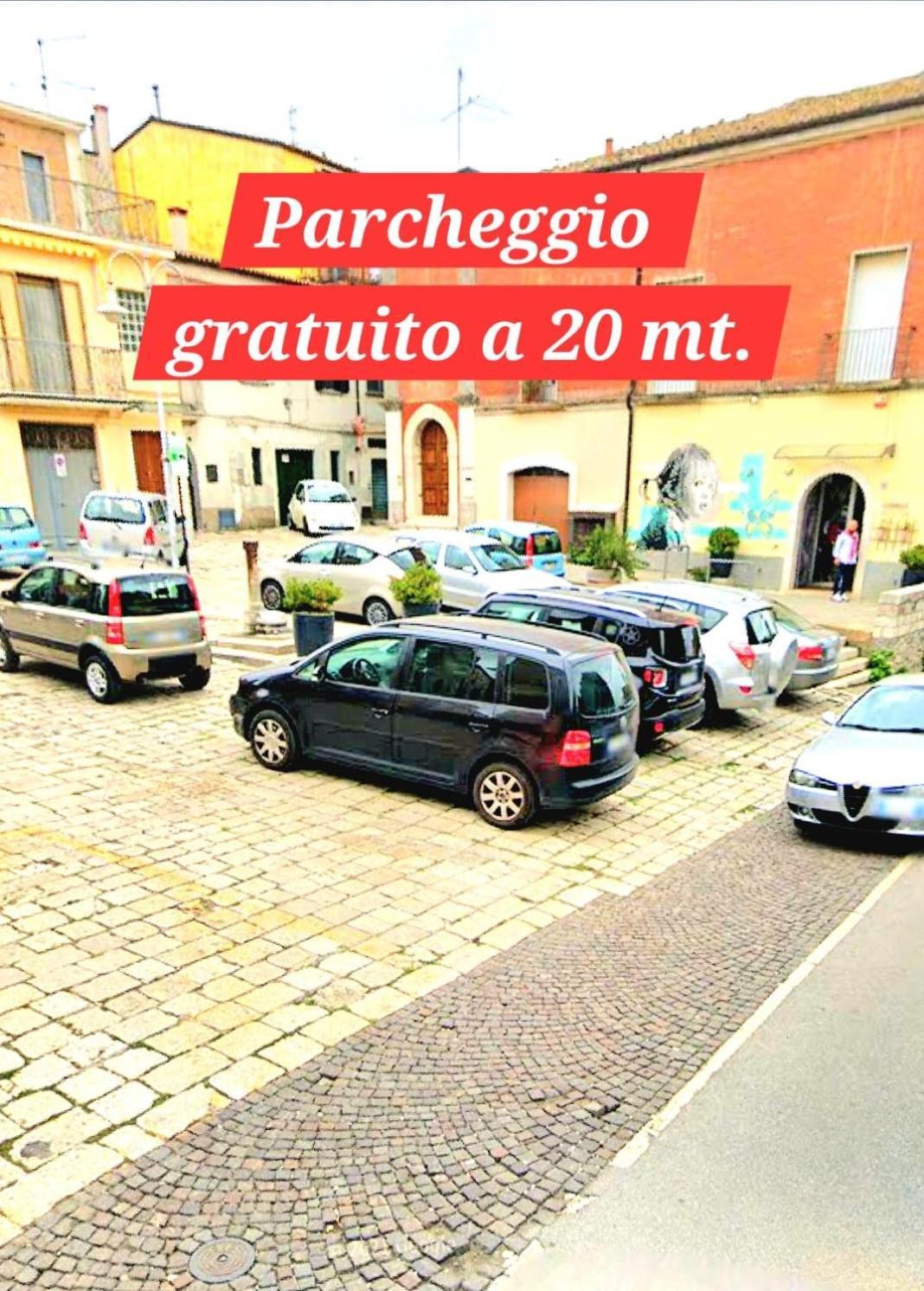Porta Venosina Luxury House - Wifi E Netflix Gratis Lägenhet Melfi Exteriör bild